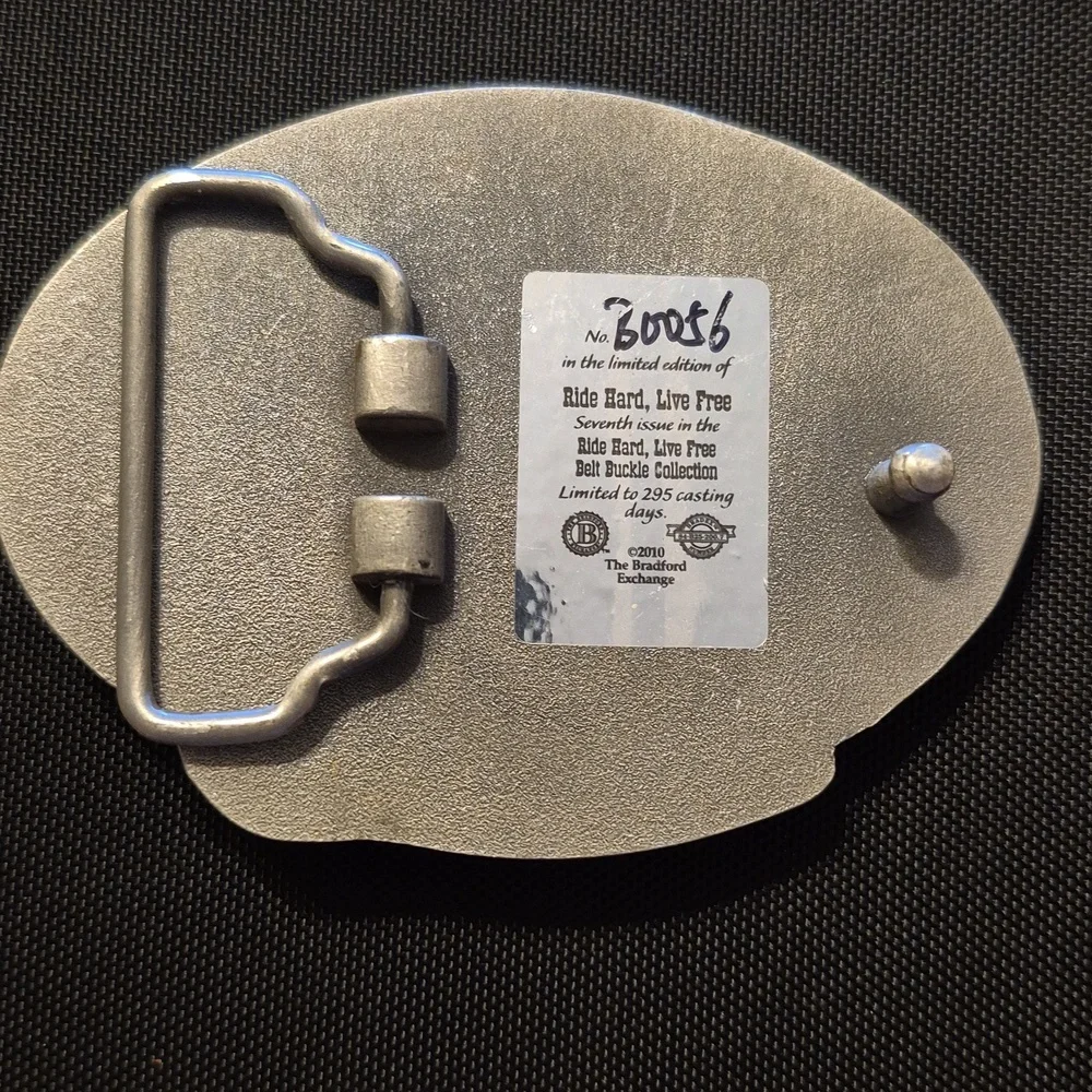 Born To Ride Belt Buckle - Picture 2 of 3